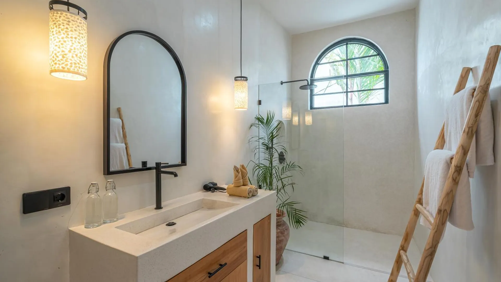 The Macan Bingin - Secluded 2Br Villa With Pool & Garden - 7Min To Bingin Beach Pecatu  Pecatu (Bali)